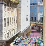 Sunny Pink Street Historical Apt, By Timecooler Διαμέρισμα