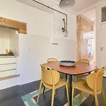 Διαμέρισμα Sunny Pink Street Historical Apt, By Timecooler *