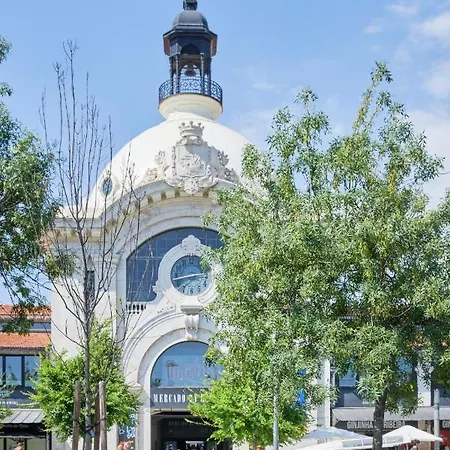 Sunny Pink Street Historical Apt, By Timecooler 公寓