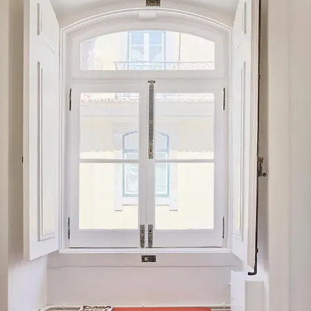 Sunny Pink Street Historical Apt, By Timecooler 公寓 *