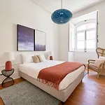 Sunny Pink Street Historical Apt, By Timecooler Appartement *
